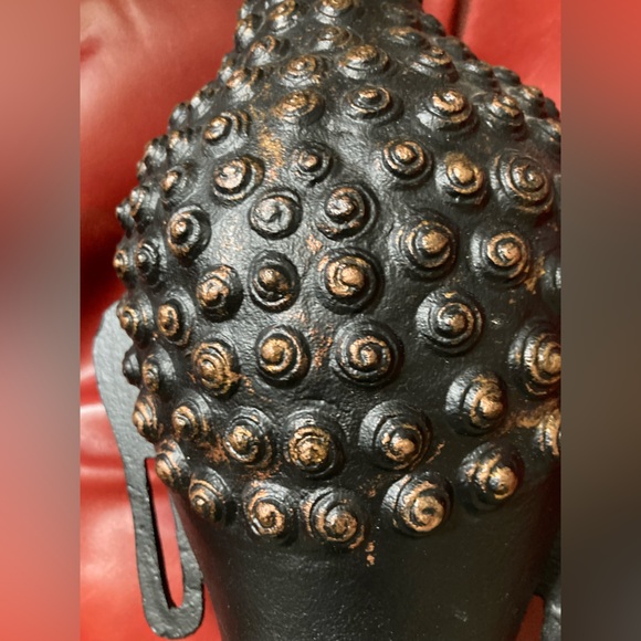 Elegant Black Buddha Head Sculpture. Metal - Picture 6 of 6
